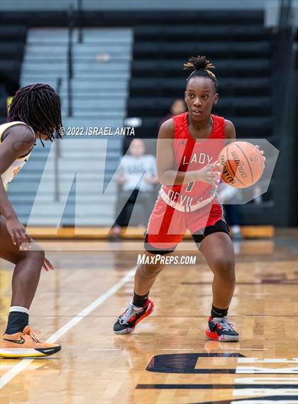 Thumbnail 3 in Red Springs @ Fairmont (Robeson County Shootout) photogallery.