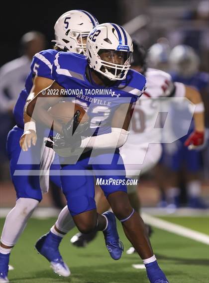 Thumbnail 1 in Hargrave @ Needville photogallery.