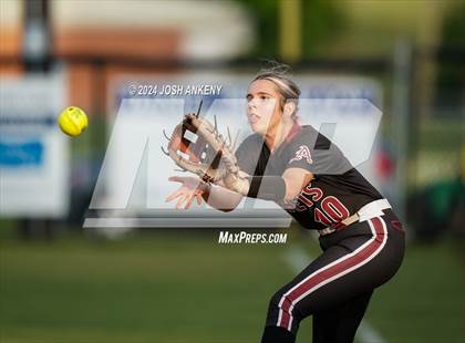 Thumbnail 2 in Albany @ Brusly (LHSAA Division 2 Non-Select Round 2) photogallery.