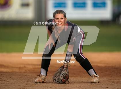 Thumbnail 3 in Albany @ Brusly (LHSAA Division 2 Non-Select Round 2) photogallery.