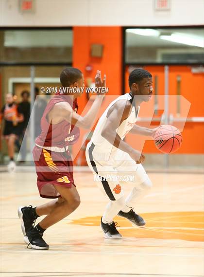 Thumbnail 2 in Douglas Byrd @ South View photogallery.