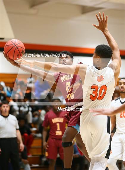 Thumbnail 3 in Douglas Byrd @ South View photogallery.