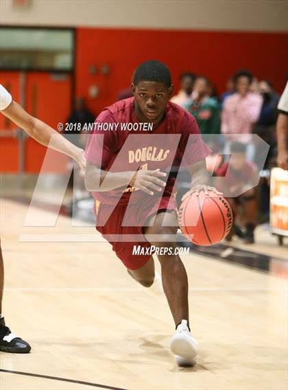 Thumbnail 1 in Douglas Byrd @ South View photogallery.