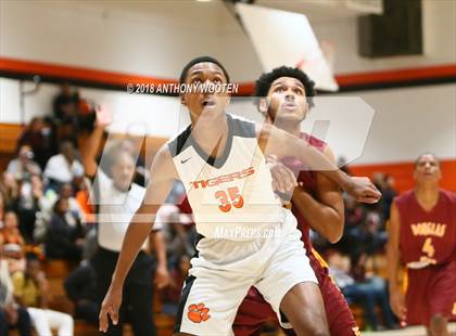 Thumbnail 1 in Douglas Byrd @ South View photogallery.