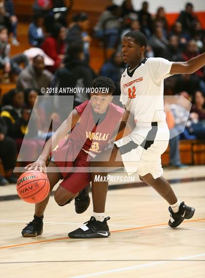 Thumbnail 3 in Douglas Byrd @ South View photogallery.