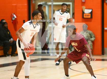 Thumbnail 1 in Douglas Byrd @ South View photogallery.