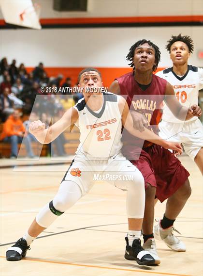 Thumbnail 3 in Douglas Byrd @ South View photogallery.