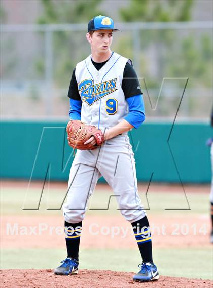 Thumbnail 2 in The First Academy vs. Clovis (National High School Invitational) photogallery.