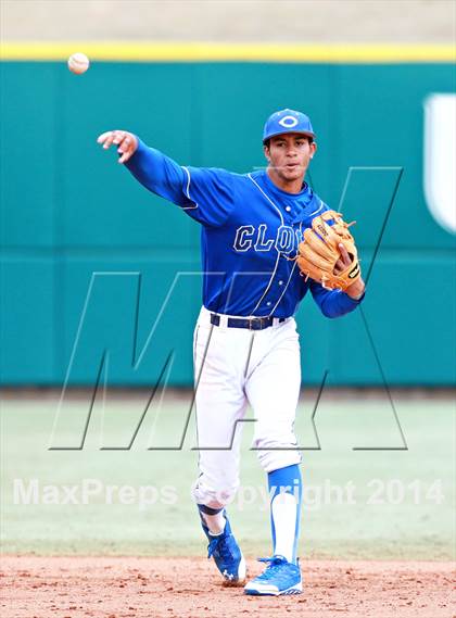 Thumbnail 2 in The First Academy vs. Clovis (National High School Invitational) photogallery.