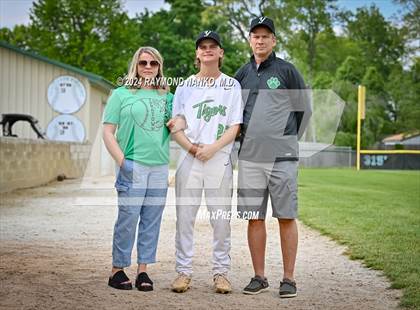 Thumbnail 1 in Yorktown Senior Night  photogallery.
