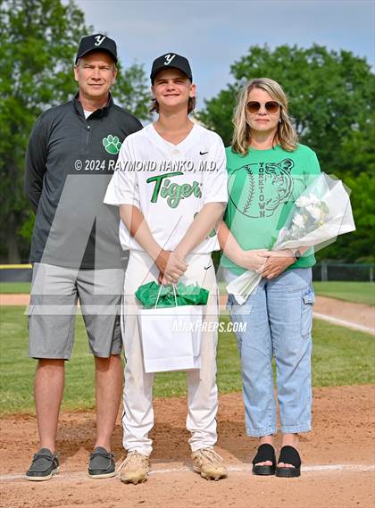 Thumbnail 3 in Yorktown Senior Night  photogallery.