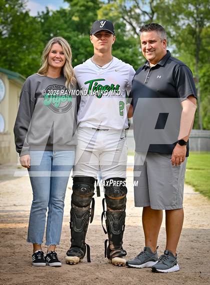 Thumbnail 1 in Yorktown Senior Night  photogallery.
