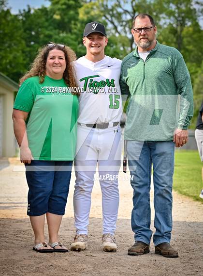 Thumbnail 3 in Yorktown Senior Night  photogallery.