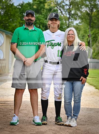 Thumbnail 1 in Yorktown Senior Night  photogallery.