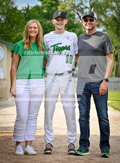Thumbnail 1 in Yorktown Senior Night  photogallery.