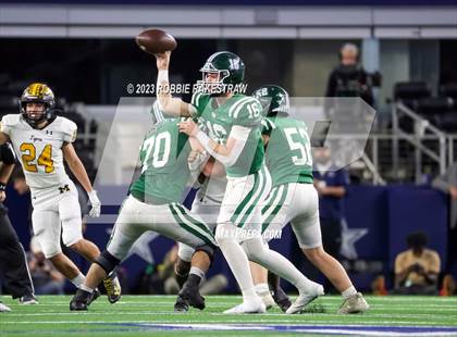 Thumbnail 3 in Franklin vs. Malakoff (UIL Football 3A D1 Final) photogallery.