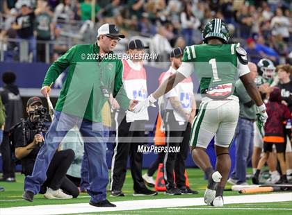 Thumbnail 2 in Franklin vs. Malakoff (UIL Football 3A D1 Final) photogallery.