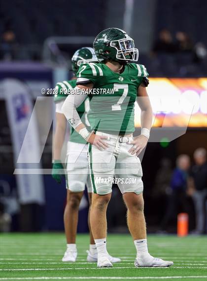 Thumbnail 3 in Franklin vs. Malakoff (UIL Football 3A D1 Final) photogallery.