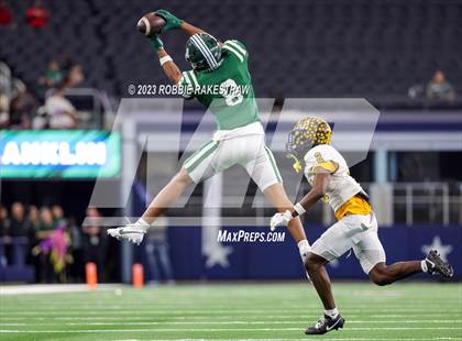 Thumbnail 2 in Franklin vs. Malakoff (UIL Football 3A D1 Final) photogallery.