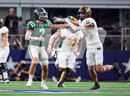 Thumbnail 1 in Franklin vs. Malakoff (UIL Football 3A D1 Final) photogallery.