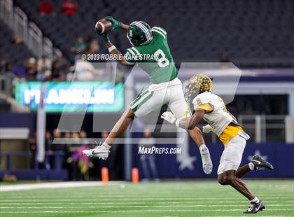 Thumbnail 3 in Franklin vs. Malakoff (UIL Football 3A D1 Final) photogallery.