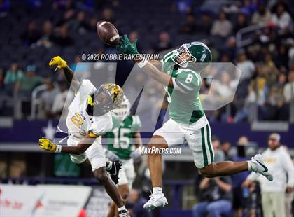 Thumbnail 2 in Franklin vs. Malakoff (UIL Football 3A D1 Final) photogallery.