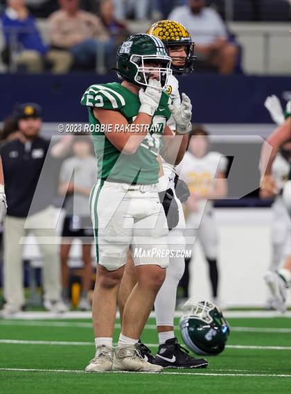Thumbnail 1 in Franklin vs. Malakoff (UIL Football 3A D1 Final) photogallery.