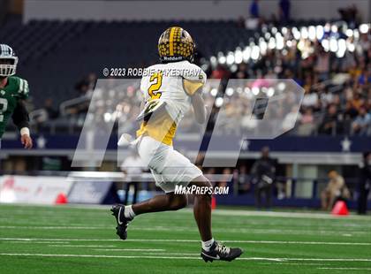 Thumbnail 1 in Franklin vs. Malakoff (UIL Football 3A D1 Final) photogallery.