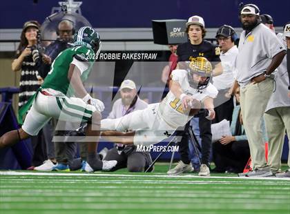 Thumbnail 1 in Franklin vs. Malakoff (UIL Football 3A D1 Final) photogallery.