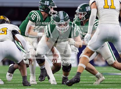 Thumbnail 1 in Franklin vs. Malakoff (UIL Football 3A D1 Final) photogallery.