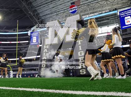 Thumbnail 1 in Franklin vs. Malakoff (UIL Football 3A D1 Final) photogallery.