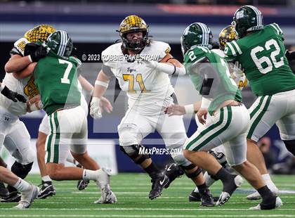 Thumbnail 1 in Franklin vs. Malakoff (UIL Football 3A D1 Final) photogallery.