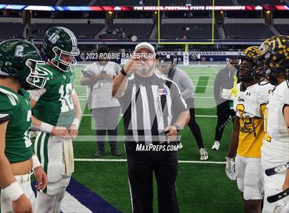 Thumbnail 3 in Franklin vs. Malakoff (UIL Football 3A D1 Final) photogallery.