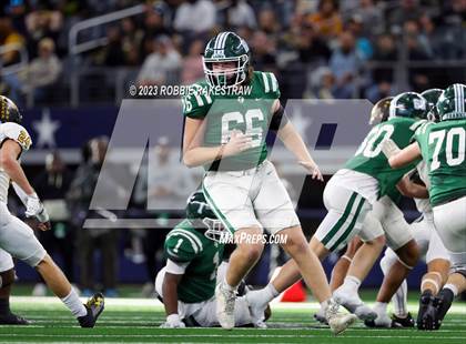 Thumbnail 1 in Franklin vs. Malakoff (UIL Football 3A D1 Final) photogallery.
