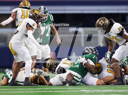 Thumbnail 2 in Franklin vs. Malakoff (UIL Football 3A D1 Final) photogallery.