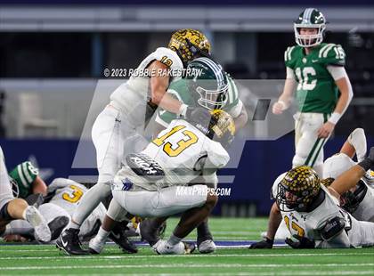 Thumbnail 1 in Franklin vs. Malakoff (UIL Football 3A D1 Final) photogallery.