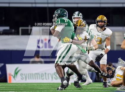 Thumbnail 1 in Franklin vs. Malakoff (UIL Football 3A D1 Final) photogallery.