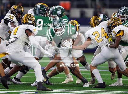 Thumbnail 1 in Franklin vs. Malakoff (UIL Football 3A D1 Final) photogallery.
