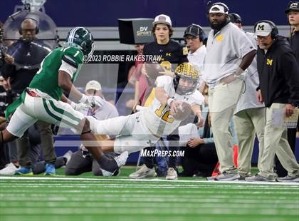 Thumbnail 2 in Franklin vs. Malakoff (UIL Football 3A D1 Final) photogallery.
