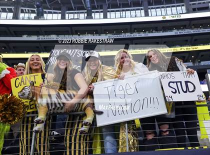 Thumbnail 2 in Franklin vs. Malakoff (UIL Football 3A D1 Final) photogallery.