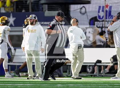 Thumbnail 3 in Franklin vs. Malakoff (UIL Football 3A D1 Final) photogallery.