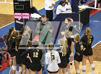 Thumbnail 1 in Grandview @ Mountain Vista (CHSAA 5A Playoff) photogallery.