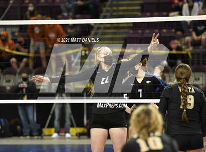 Thumbnail 2 in Grandview @ Mountain Vista (CHSAA 5A Playoff) photogallery.