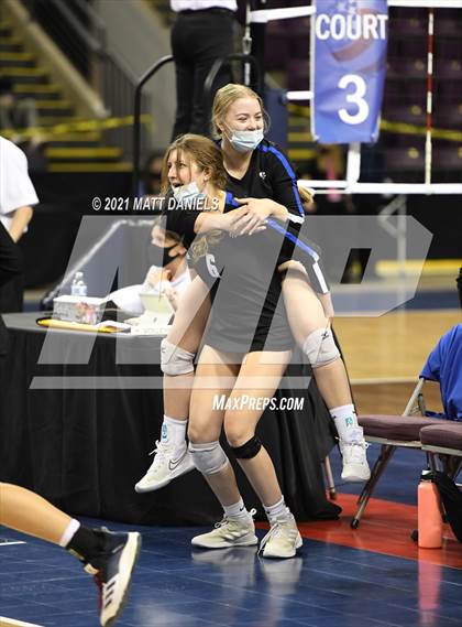 Thumbnail 1 in Grandview @ Mountain Vista (CHSAA 5A Playoff) photogallery.