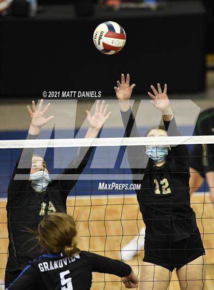 Thumbnail 1 in Grandview @ Mountain Vista (CHSAA 5A Playoff) photogallery.