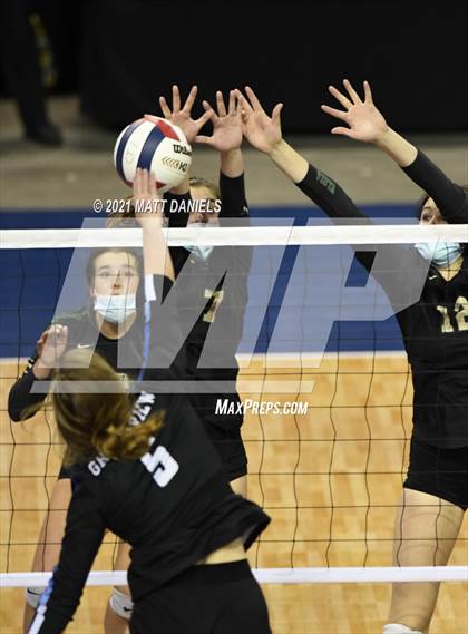Thumbnail 3 in Grandview @ Mountain Vista (CHSAA 5A Playoff) photogallery.