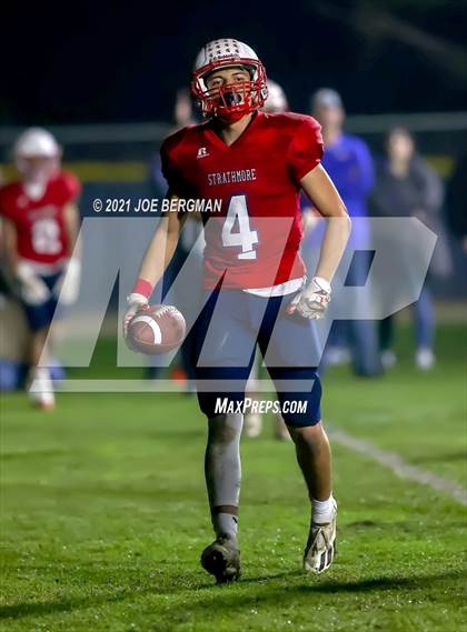 Thumbnail 2 in Bakersfield Christian @ Strathmore (CIF-CS D3 Quarterfinal) photogallery.