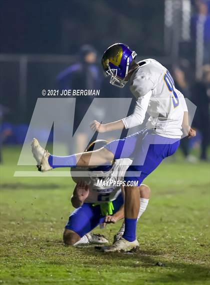 Thumbnail 3 in Bakersfield Christian @ Strathmore (CIF-CS D3 Quarterfinal) photogallery.