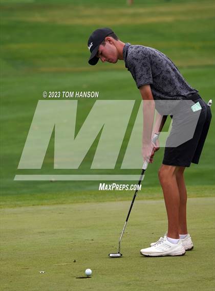 Thumbnail 3 in CHSAA 5A Championship - Day 2 photogallery.