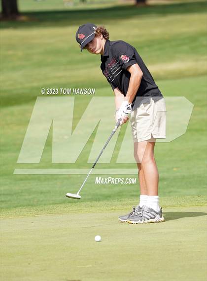 Thumbnail 1 in CHSAA 5A Championship - Day 2 photogallery.
